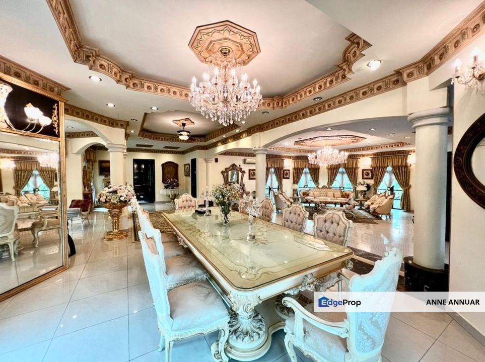 SPACIOUS Private Swimming Pool & Guard House Bungalow Kota Warisan Sepang, Selangor, Sepang