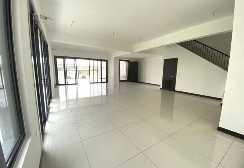 Hevea Elmina Gardens