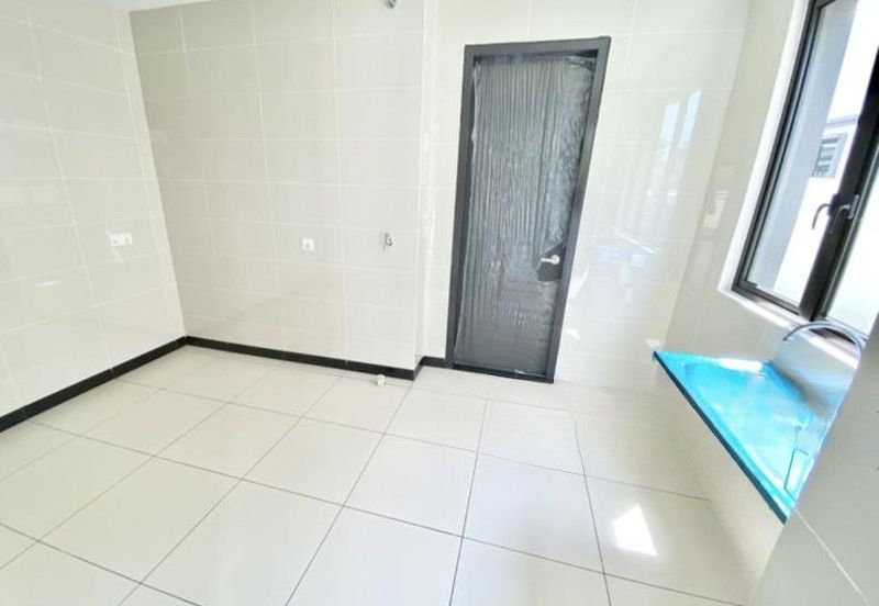 Hevea Elmina Gardens