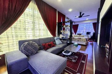 HUGE & SPACIOUS Semi D Jacaranda Garden Residence Cyberjaya 