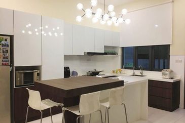 Lukisan @ Alam Impian