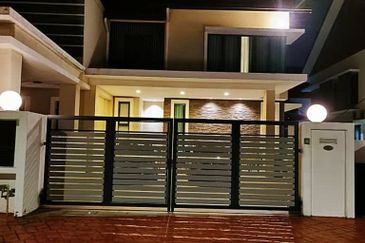 Lukisan @ Alam Impian