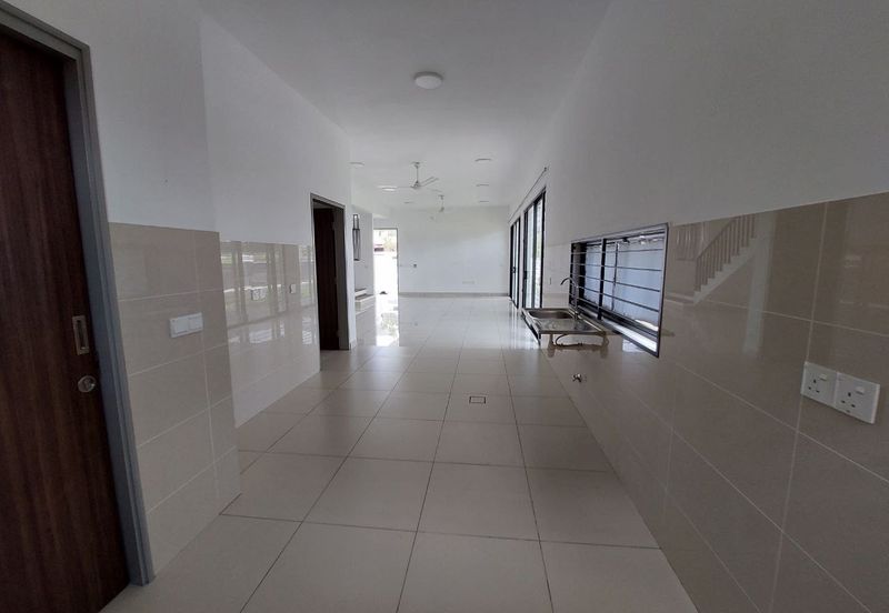 Elmina Green One @ City of Elmina