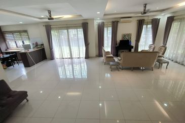 Pentas 2 @ Alam Impian