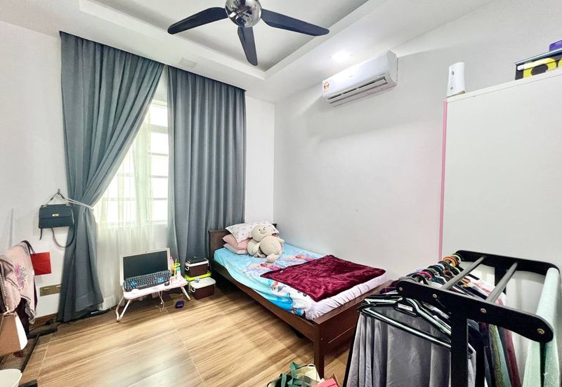 Pusat Bandar Putra Permai