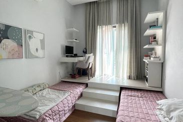 Lukisan @ Alam Impian