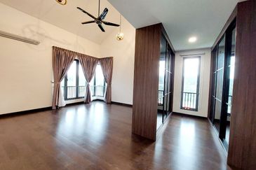 Tiana Elmina Gardens