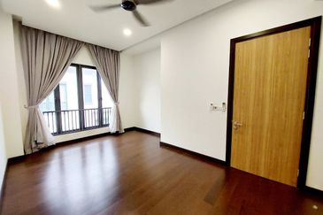 Tiana Elmina Gardens