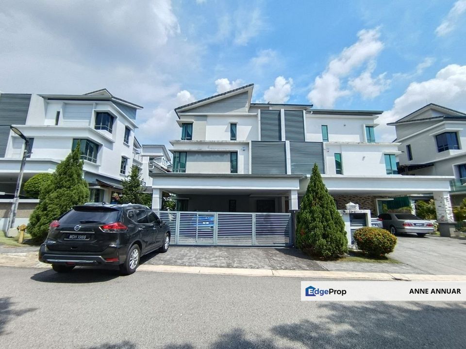 SPACIOUS LAYOUT 3 Storey Semi Detached Seksyen 27, Shah Alam, Selangor, Shah Alam