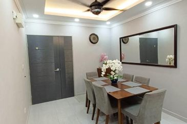 Residensi Laguna Biru 2