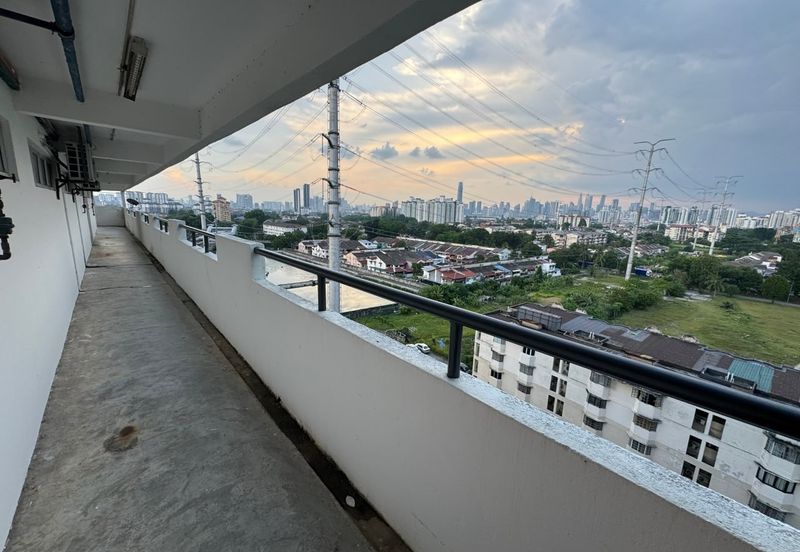 Taman Cahaya, Ampang