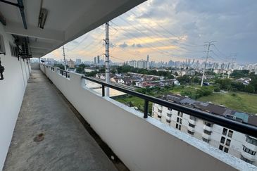 Taman Cahaya, Ampang