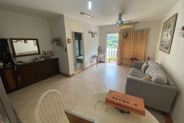 Perdana Exclusive Condominium