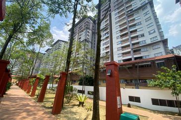 Perdana Exclusive Condominium