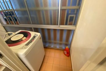 Perdana Exclusive Condominium