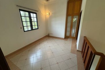 For Sale CORNER LOT DOUBLE STOREY Jalan SL 10/1 Bandar Sungai Long, Kajang