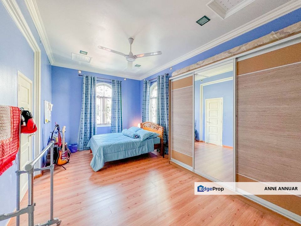 For Sale English Style Bungalow with Swimming Pool @ Seksyen 7 Shah Alam (Jalan Firus), Selangor, Shah Alam