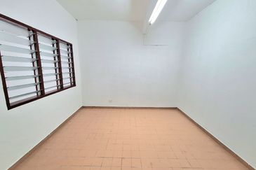 Jalan Sg Serai 27/22