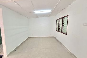 Jalan Sg Serai 27/22