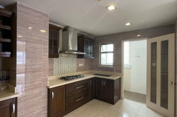 Perdana Emerald Serviced Apartment