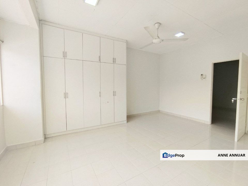 READY MOVE IN CONDITION Double Storey Linkhouse Cahaya Alam U12 Shah Alam, Selangor, Shah Alam