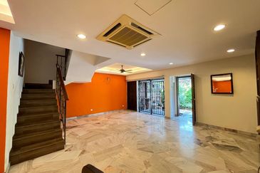 Bandar Menjalara (Desa Seri Mahkota)