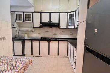 Bandar Menjalara (Desa Seri Mahkota)