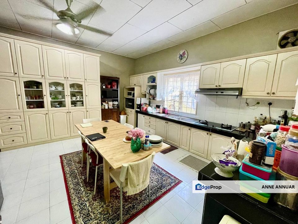 For Sale 2 Storey Terrace Taman Putra Permai, Seri Kembangan. , Selangor, Seri Kembangan
