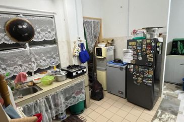 Residensi Warnasari 2