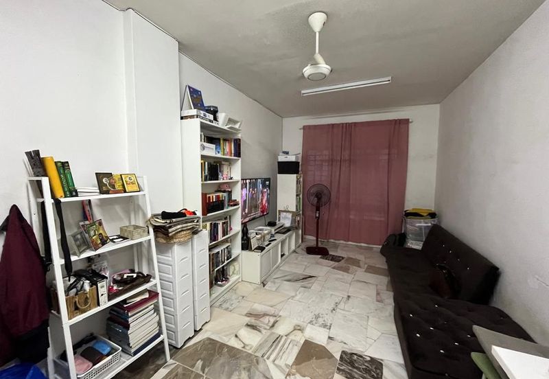 Residensi Warnasari 2