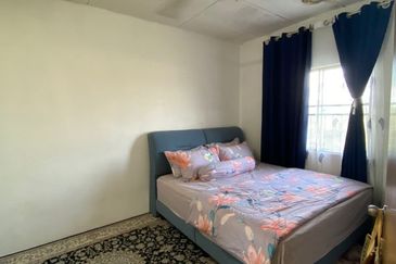 Residensi Warnasari 1