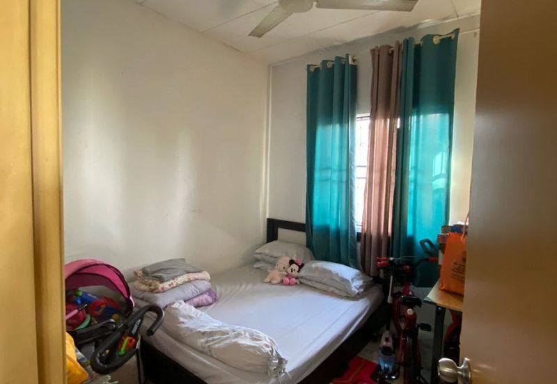 Residensi Warnasari 1