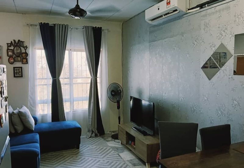 Residensi Warnasari 1