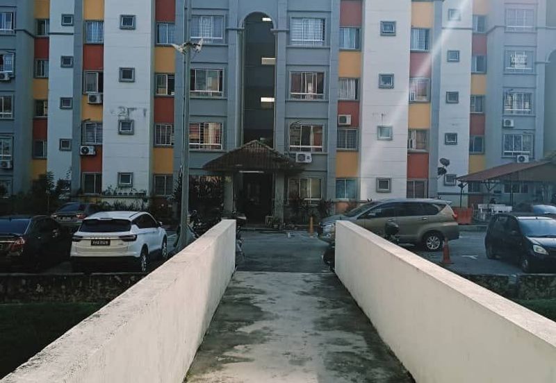 Residensi Warnasari 1