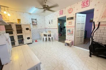 Flat PKNS Seksyen 8