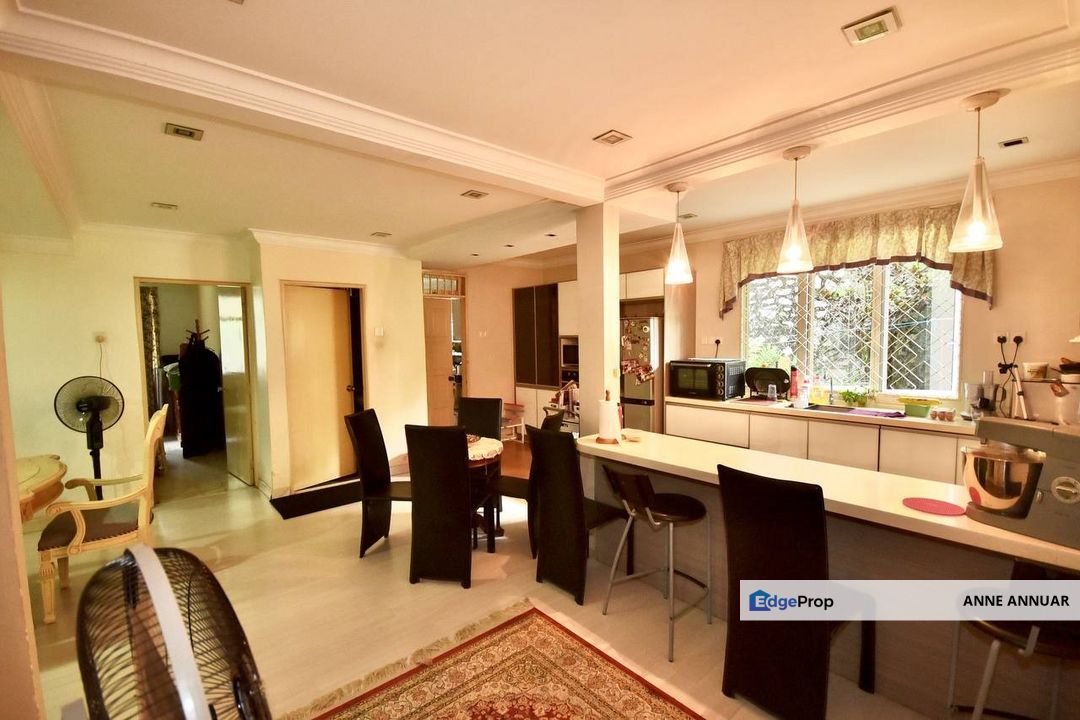 Huge Extra Land! Double Storey Bungalow SS19 Ss 19 Subang Jaya, Selangor, Subang Jaya