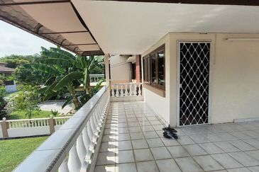 Seksyen 3, Shah Alam