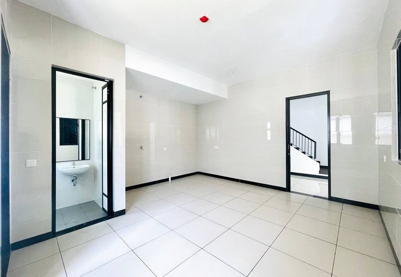 Hevea Elmina Gardens