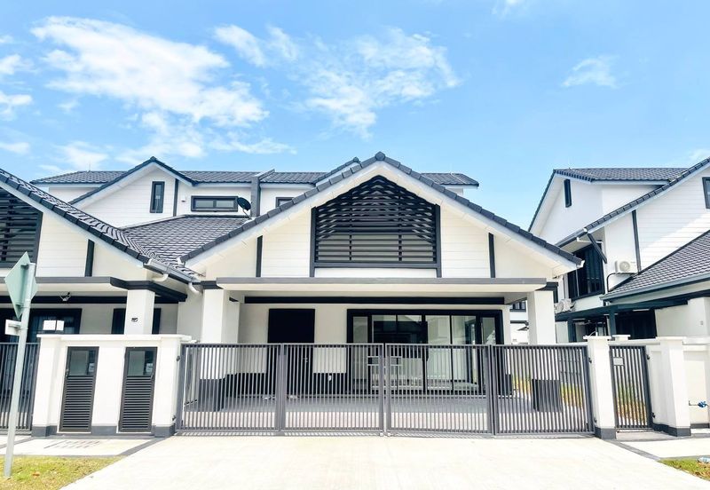 Hevea Elmina Gardens