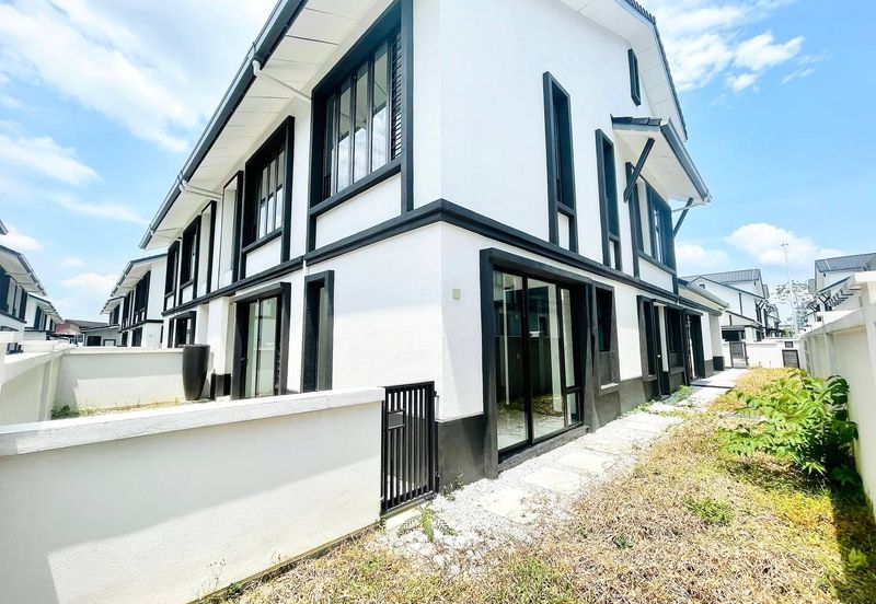 Hevea Elmina Gardens