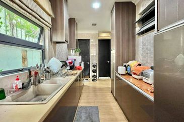 Bangi Lakehill Villas