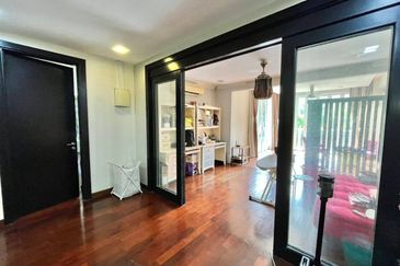 Bangi Lakehill Villas