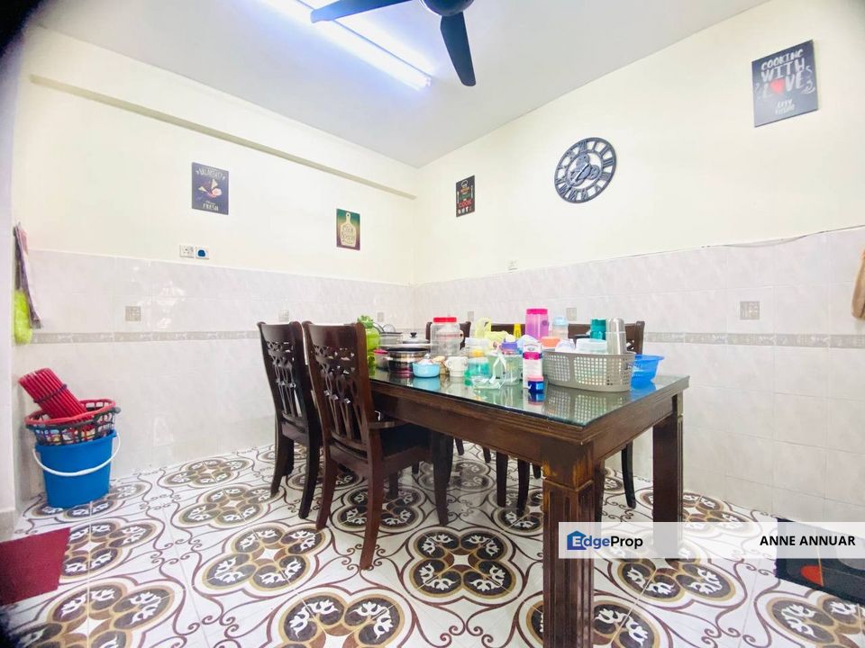 RENOVATED 2.5 Storey Bandar Country Homes Rawang, Selangor, Rawang