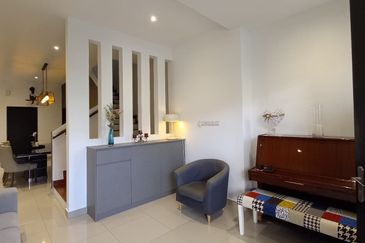 Pentas 6 @ Alam Impian