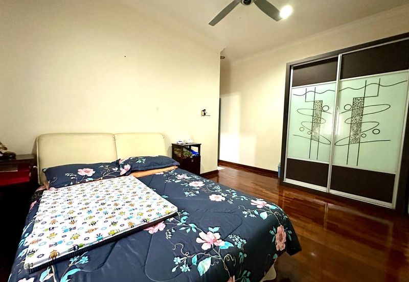 Seksyen 11, Kota Damansara