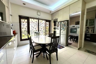 Seksyen 11, Kota Damansara