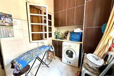 Seksyen 11, Kota Damansara