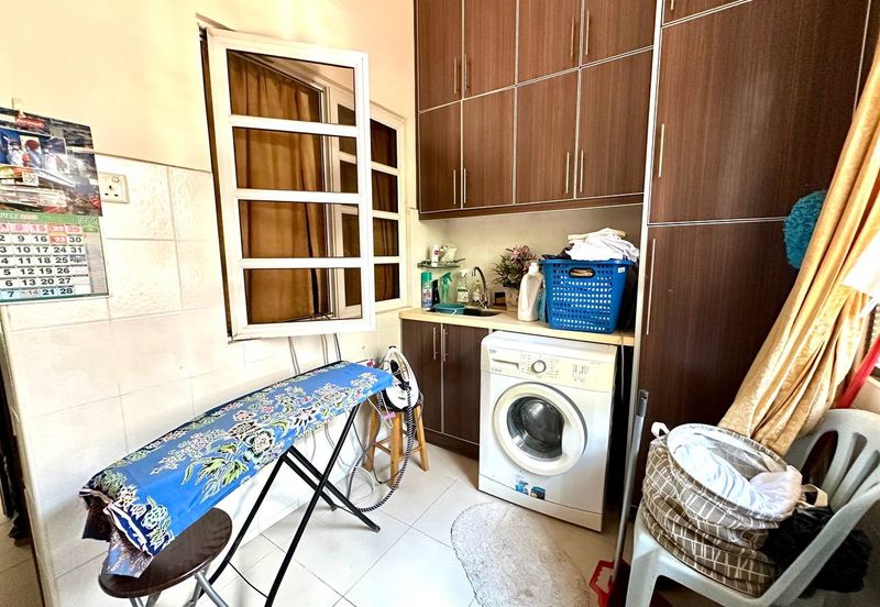 Seksyen 11, Kota Damansara