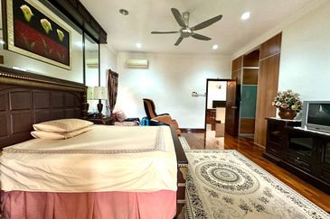 Seksyen 11, Kota Damansara