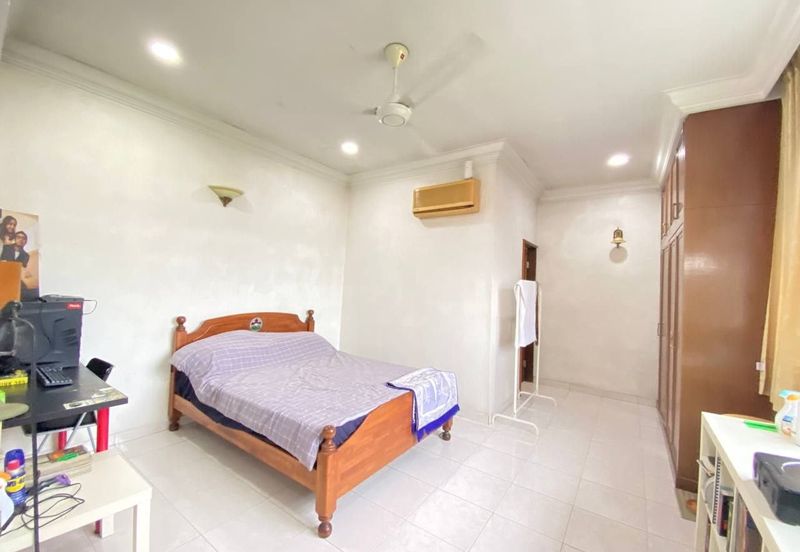 Seksyen 8, Kota Damansara